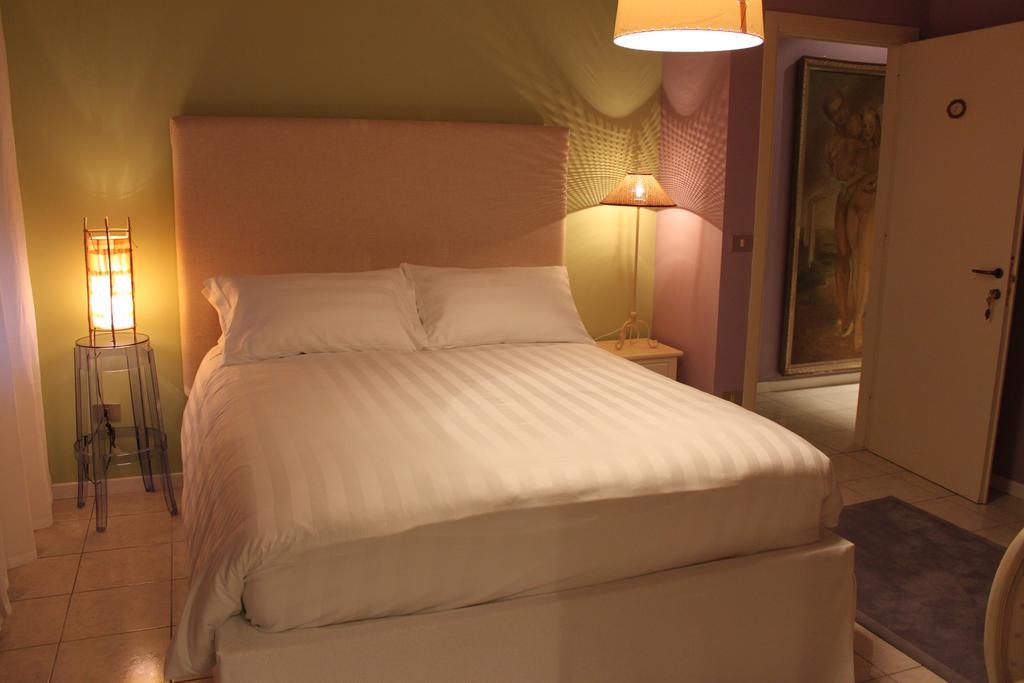 B&B Maison Biagetti ซานตาคันเจโล ดิ โรมาญญา ห้อง รูปภาพ