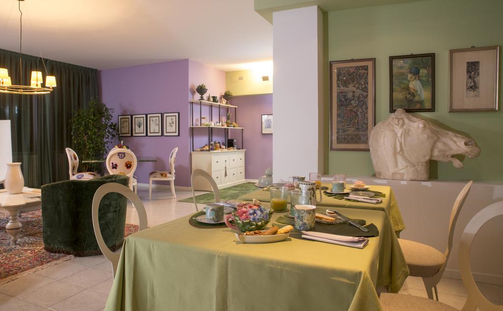 B&B Maison Biagetti ซานตาคันเจโล ดิ โรมาญญา ภายนอก รูปภาพ