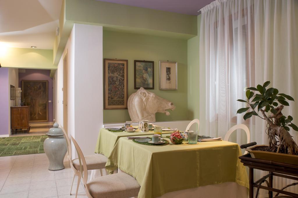 B&B Maison Biagetti ซานตาคันเจโล ดิ โรมาญญา ภายนอก รูปภาพ